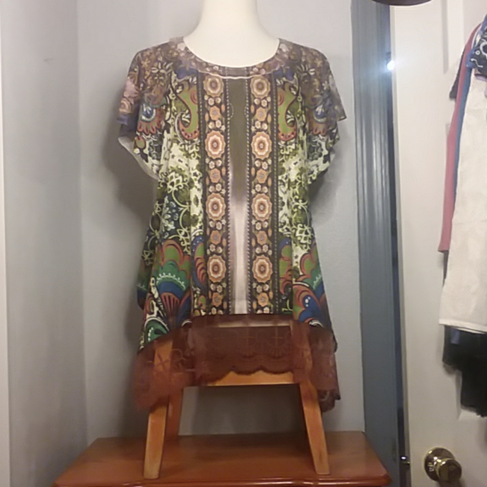 One World Short Sleeve Top